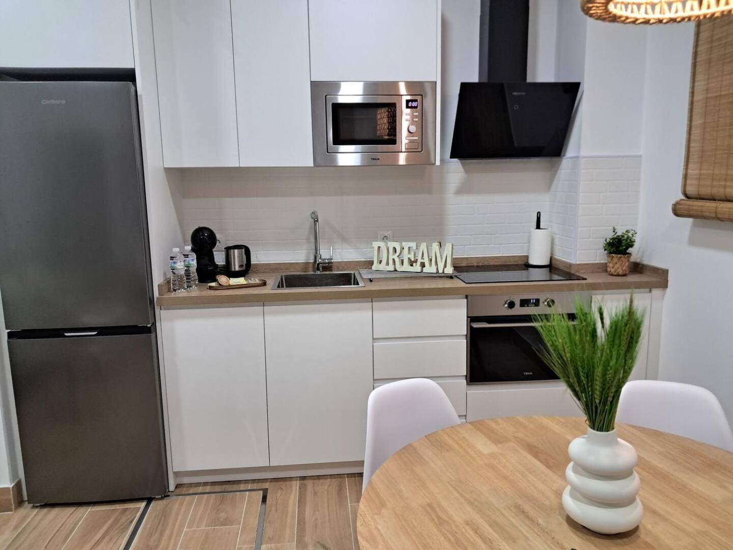סביליה Coffee & Calm Triana Apartment מראה חיצוני תמונה